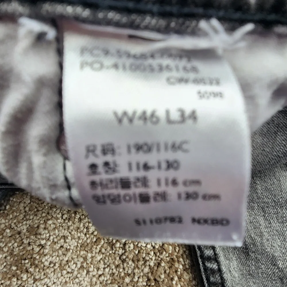 Levi's 502 Regular Taper Fit Jeans Men's W45‎ L32 Gray Wash Denim Pants